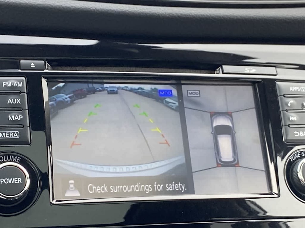 Thumbnail: 2017 Nissan Rogue - 31