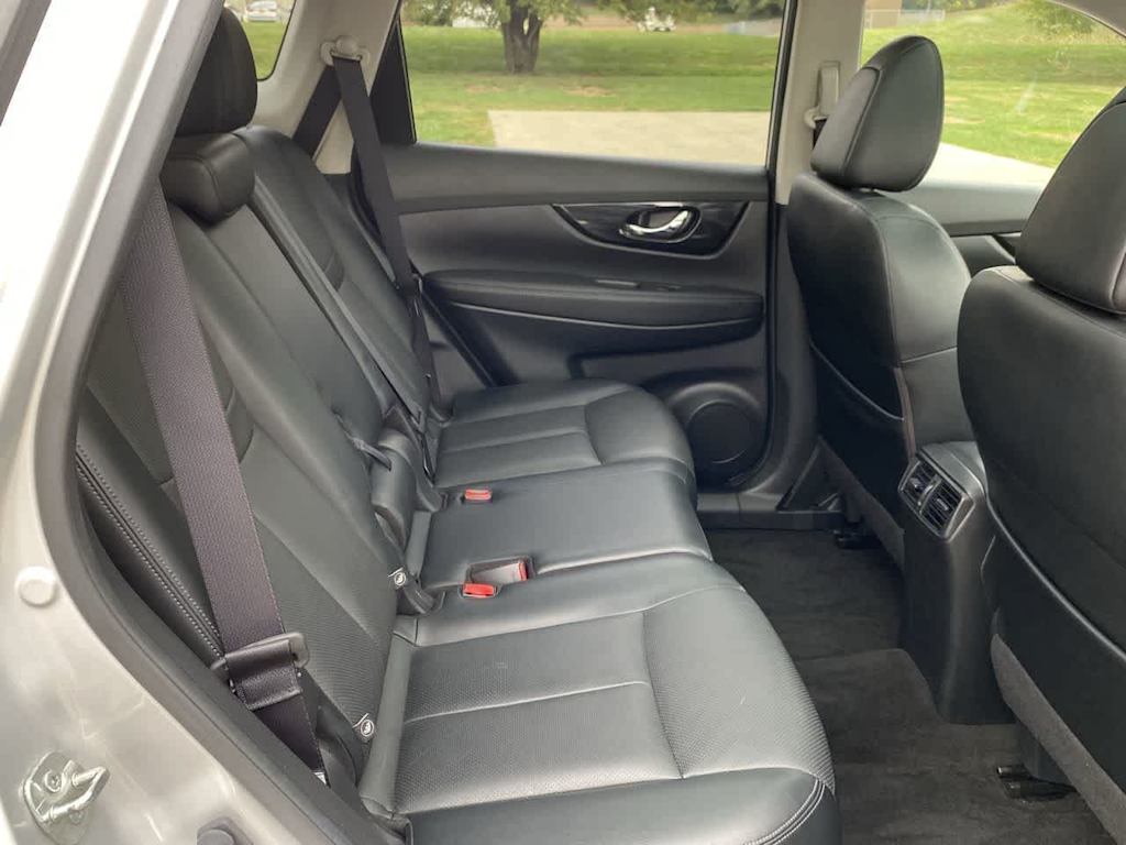 Thumbnail: 2017 Nissan Rogue - 26