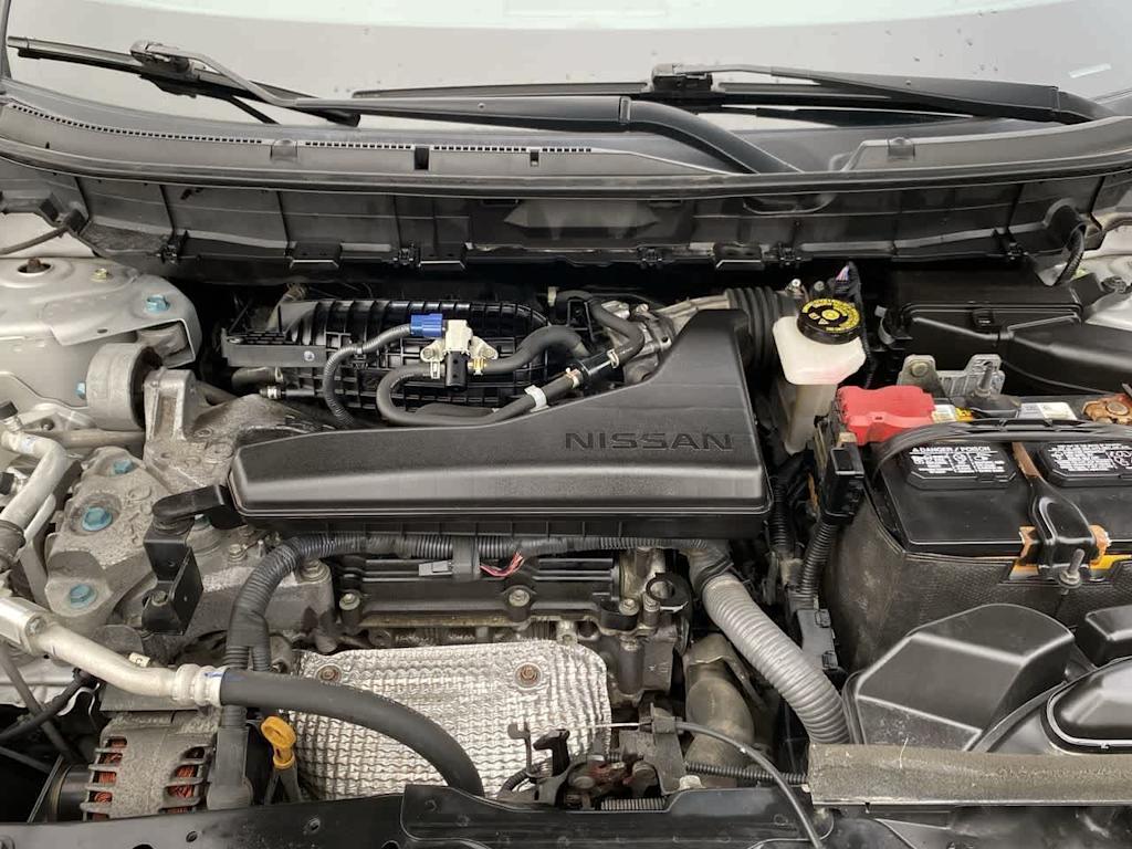 Thumbnail: 2017 Nissan Rogue - 8