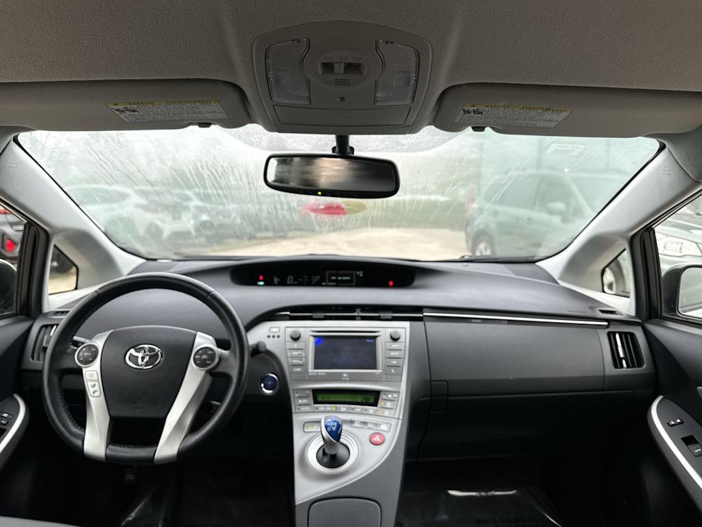 Thumbnail: 2014 Toyota Prius - 10