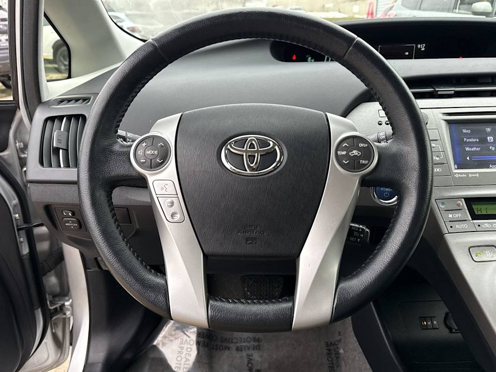 Thumbnail: 2014 Toyota Prius - 14