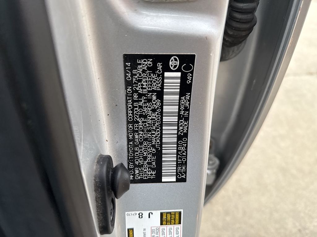 Thumbnail: 2014 Toyota Prius - 19