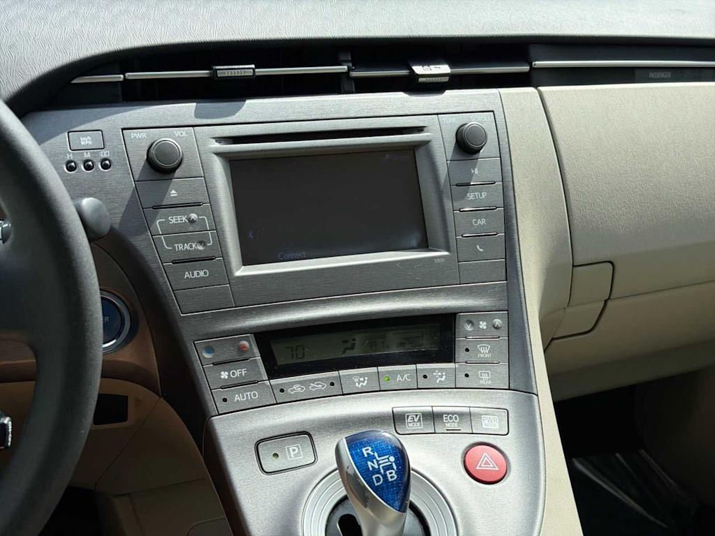 Thumbnail: 2012 Toyota Prius - 13