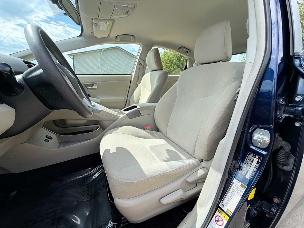 Thumbnail: 2012 Toyota Prius - 11