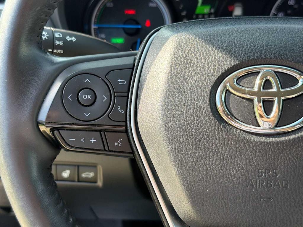Thumbnail: 2021 Toyota Venza - 24