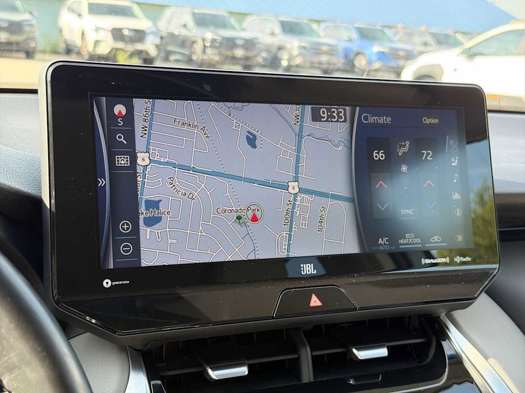 Thumbnail: 2021 Toyota Venza - 26