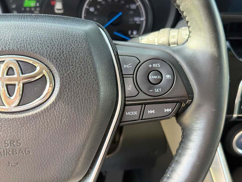 Thumbnail: 2021 Toyota Venza - 25