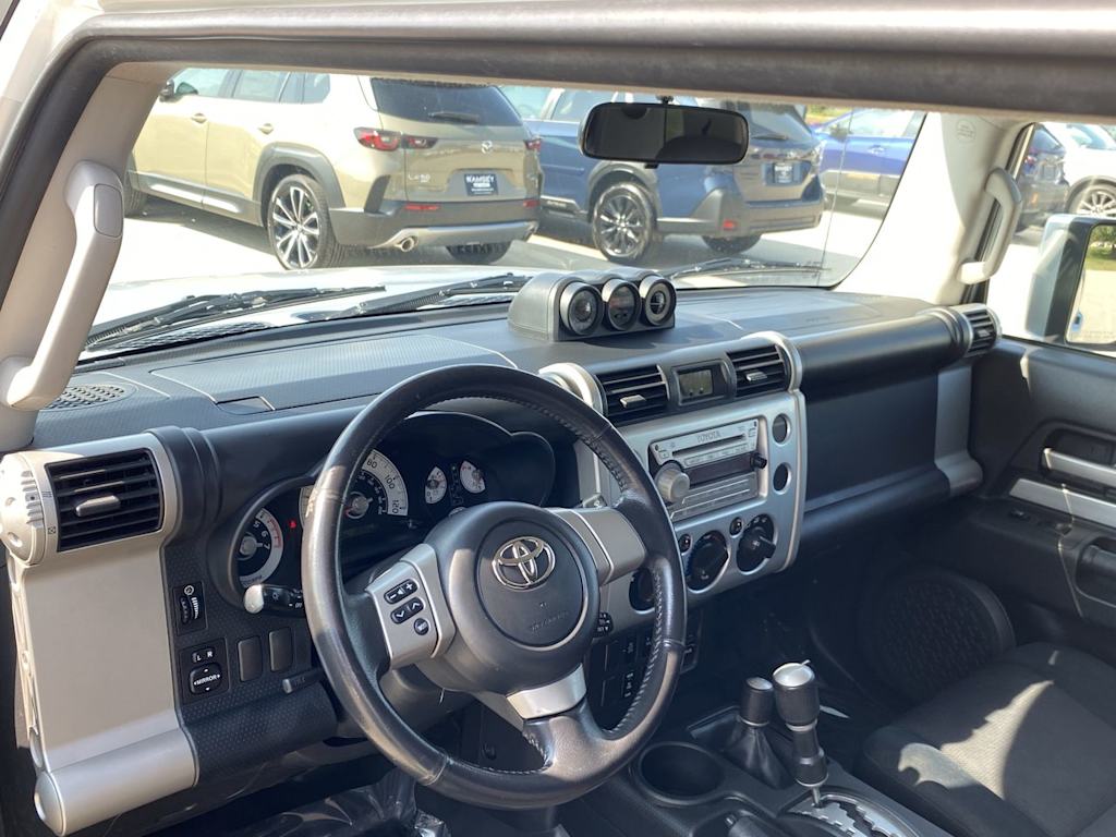 Thumbnail: 2007 Toyota FJ Cruiser - 10