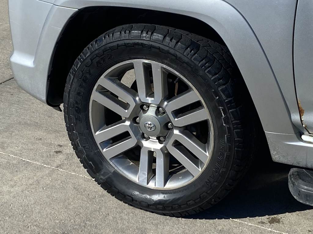 Thumbnail: 2011 Toyota 4Runner - 7