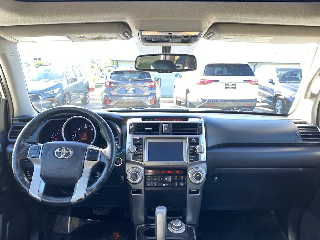 Thumbnail: 2011 Toyota 4Runner - 9