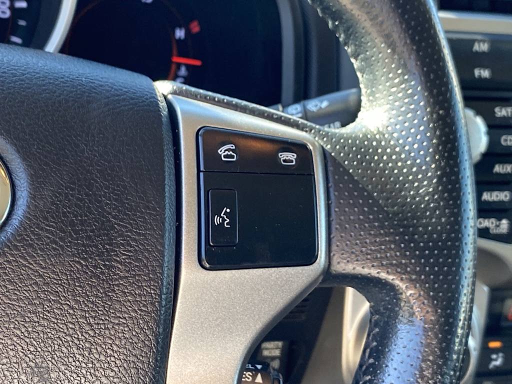 Thumbnail: 2011 Toyota 4Runner - 30