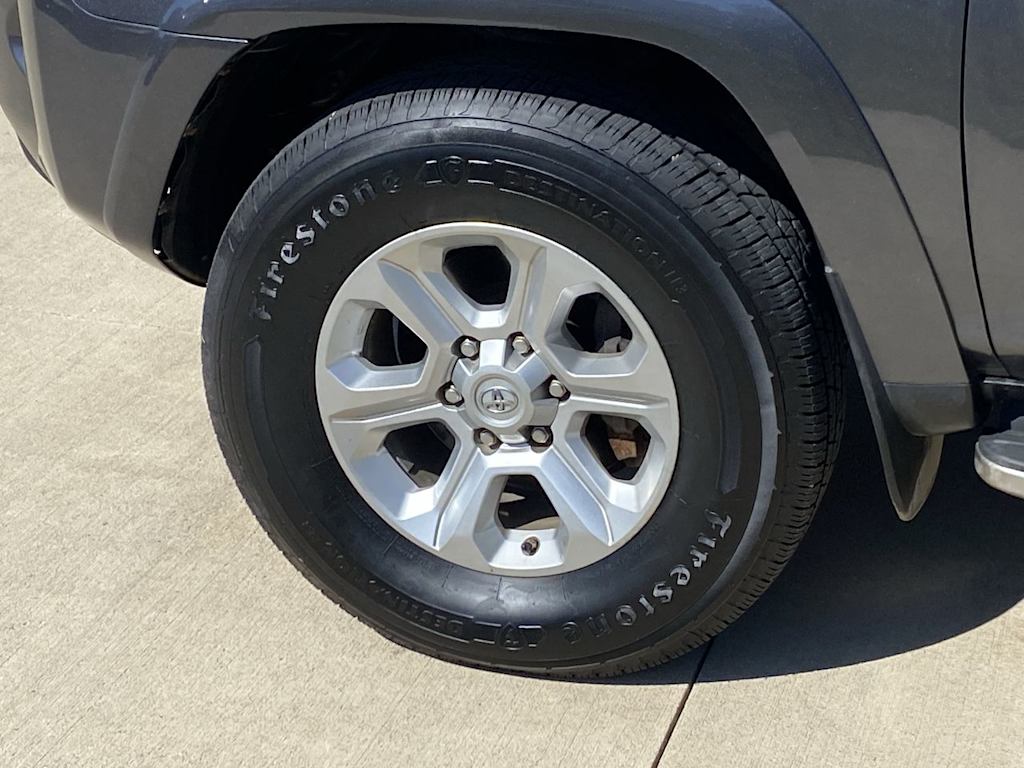 Thumbnail: 2016 Toyota 4Runner - 7