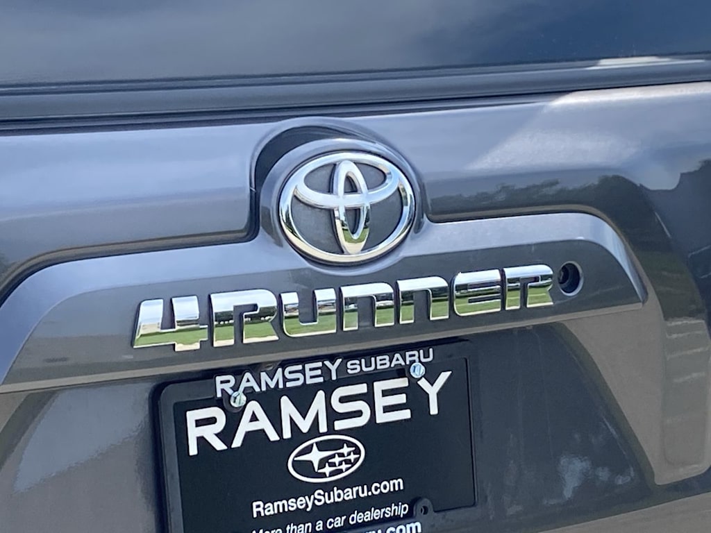 Thumbnail: 2019 Toyota 4Runner - 6