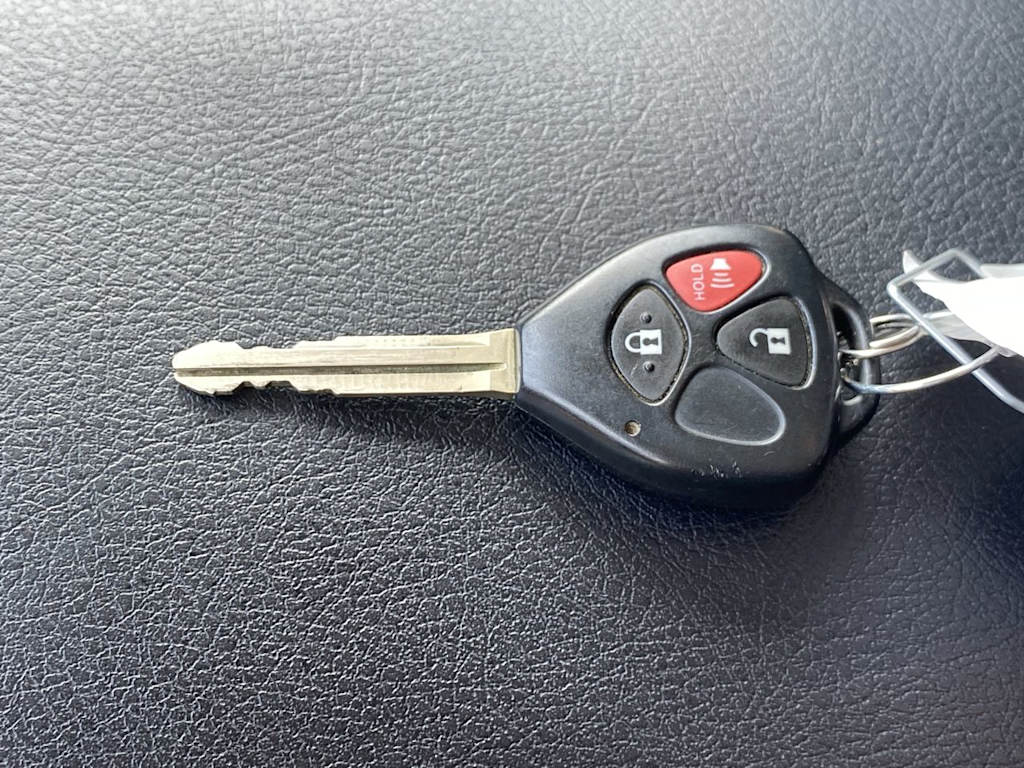 Thumbnail: 2019 Toyota 4Runner - 18