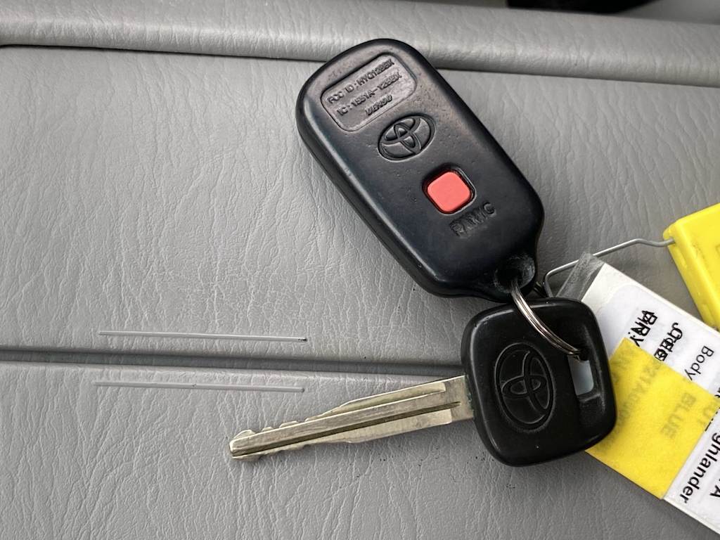 Thumbnail: 2005 Toyota Highlander - 18