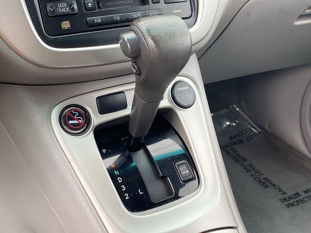 Thumbnail: 2005 Toyota Highlander - 15