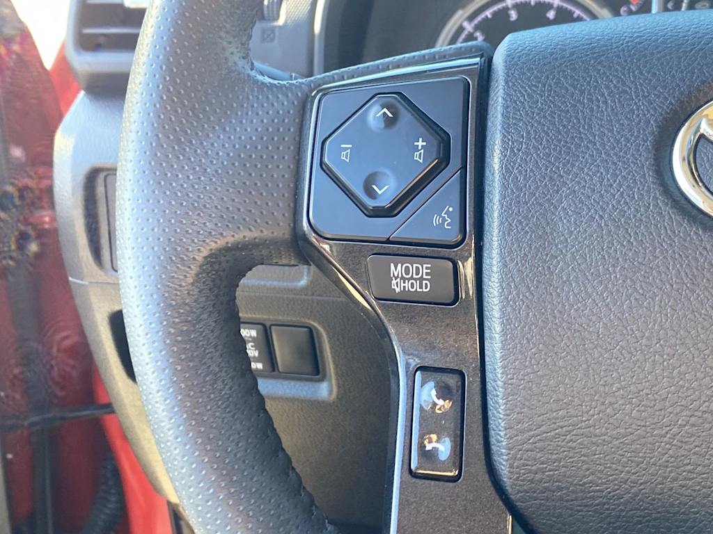 Thumbnail: 2021 Toyota 4Runner - 28