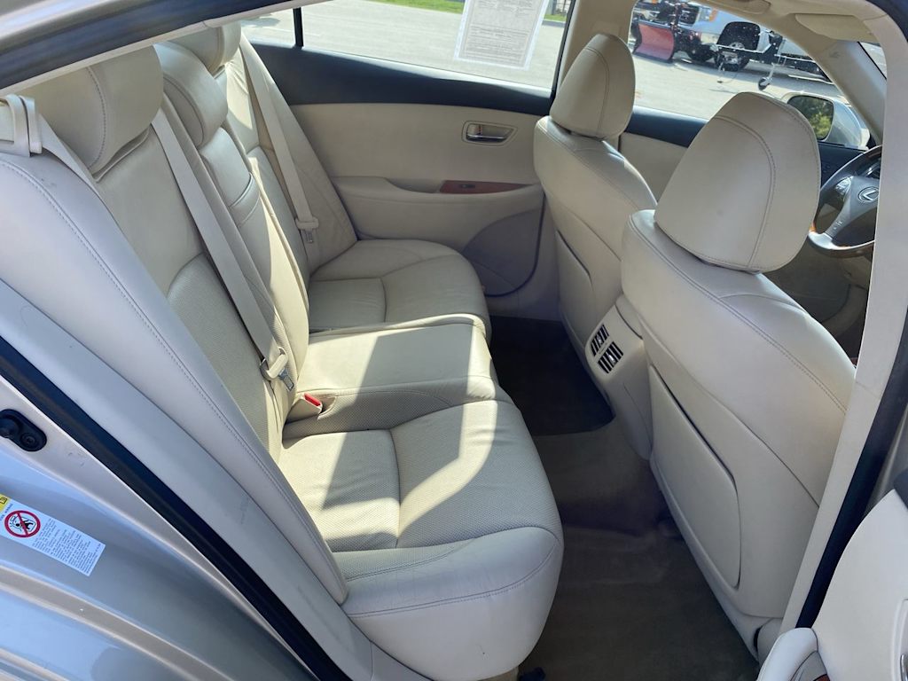 2010 Lexus ES 350 28