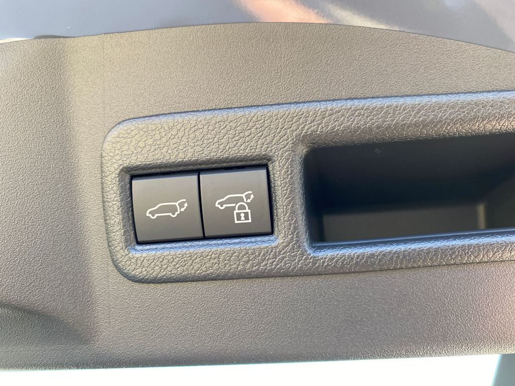 Thumbnail: 2026 Subaru Solterra - 27