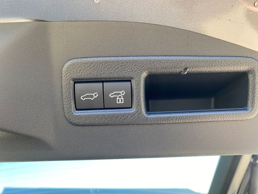 Thumbnail: 2026 Subaru Solterra - 27