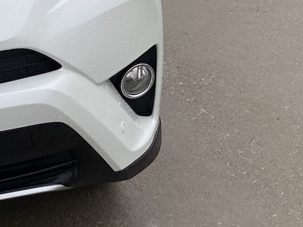 Thumbnail: 2016 Toyota RAV4 - 17