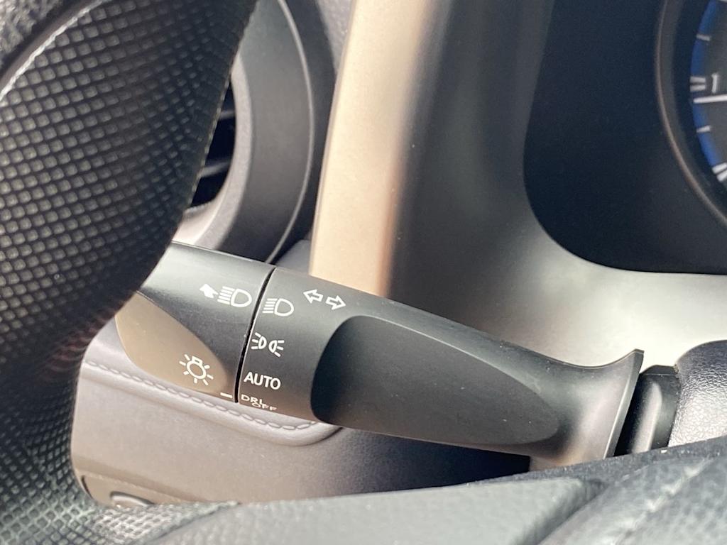 2017 Toyota RAV4 LE 29