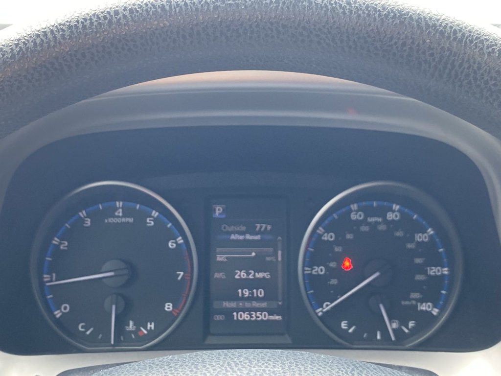 2017 Toyota RAV4 LE 16