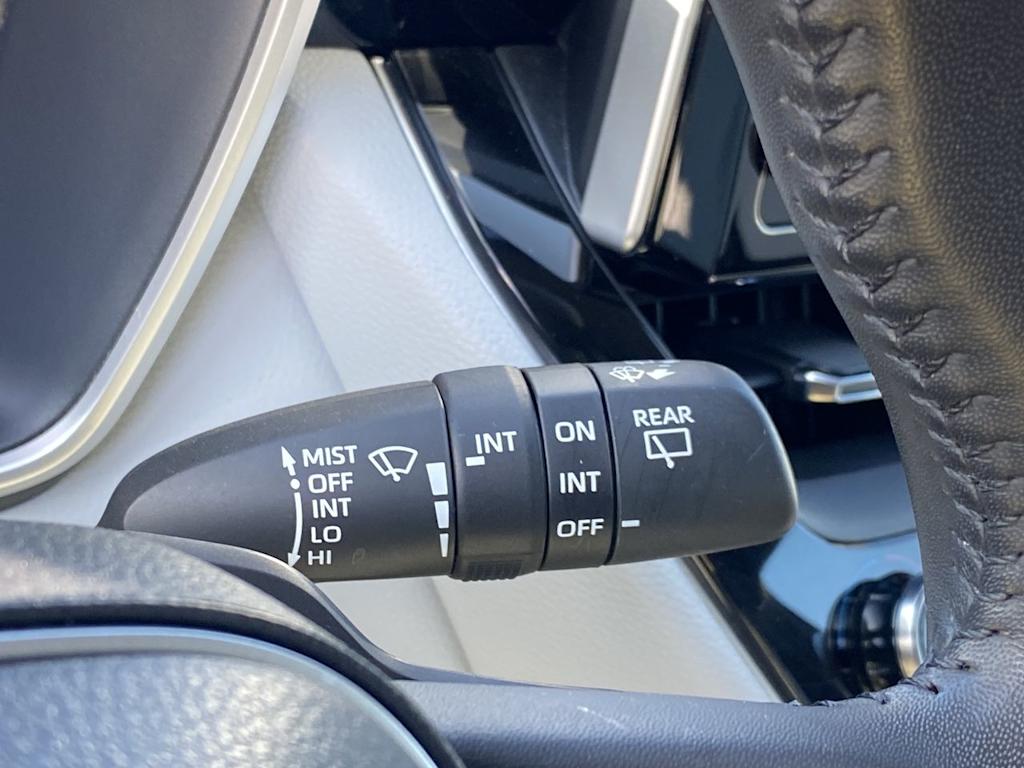 2022 Toyota Corolla SE 28