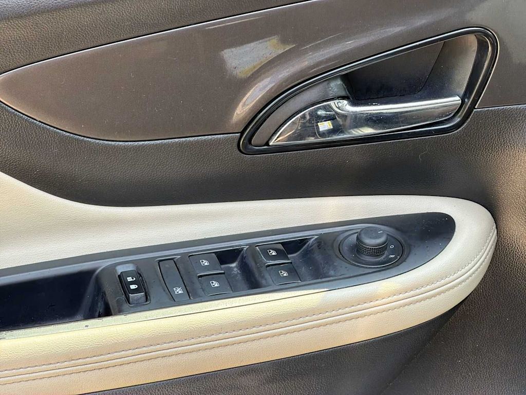 Thumbnail: 2019 Buick Encore - 23