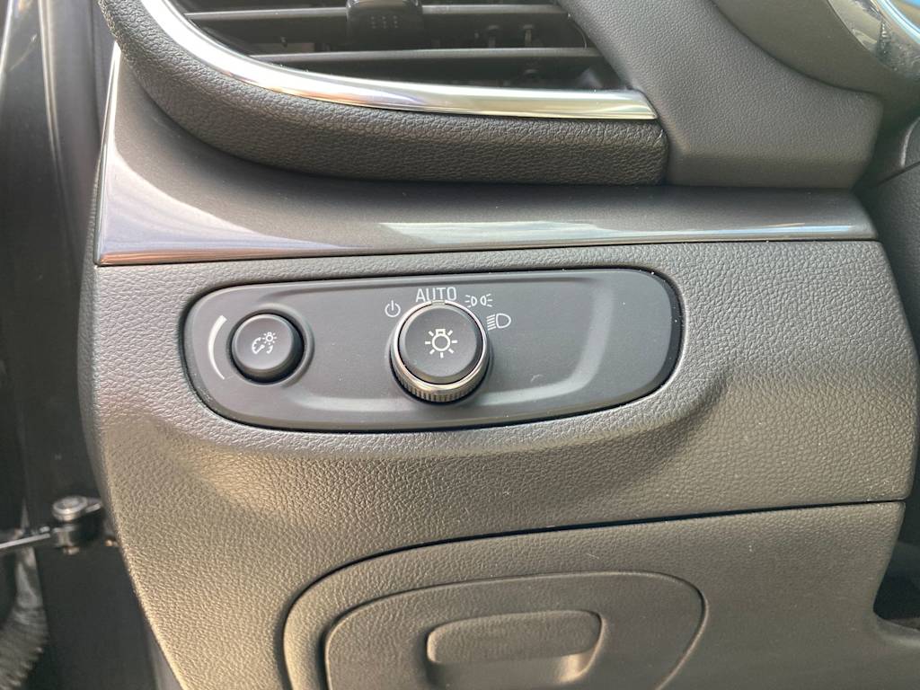 Thumbnail: 2017 Buick Encore - 22