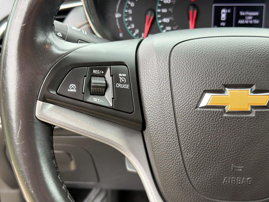 Thumbnail: 2019 Chevrolet Trax - 26