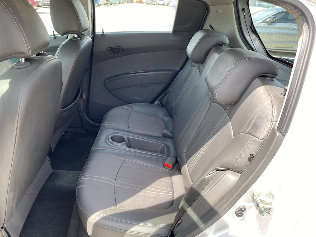2015 Chevrolet Spark LT 24