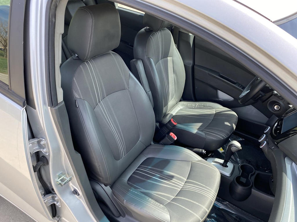 2015 Chevrolet Spark LT 11