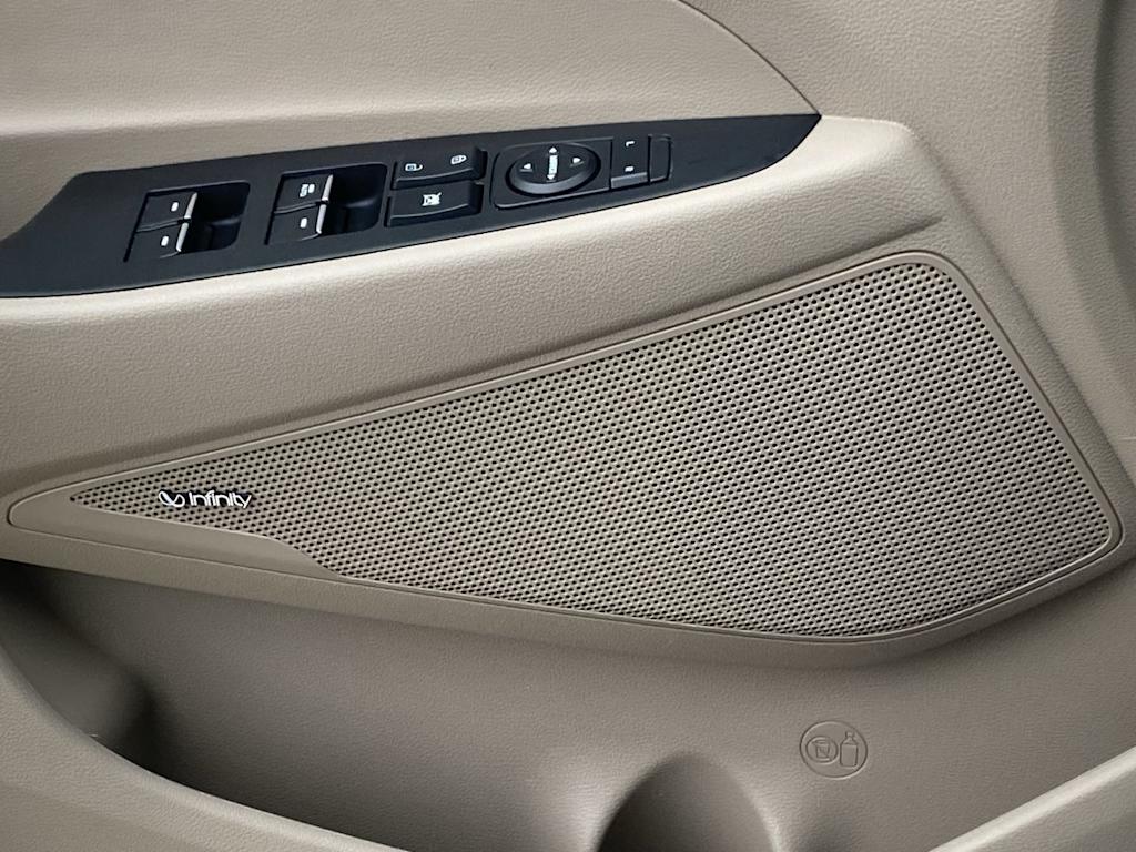 Thumbnail: 2021 Hyundai Tucson - 33