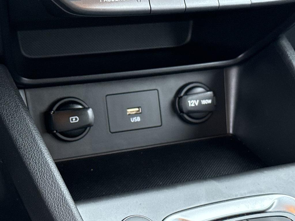 Thumbnail: 2022 Hyundai Kona - 30