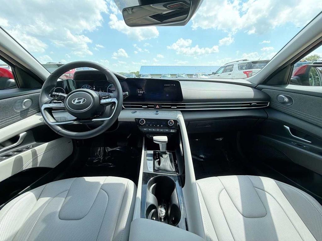 Thumbnail: 2024 Hyundai Elantra - 8