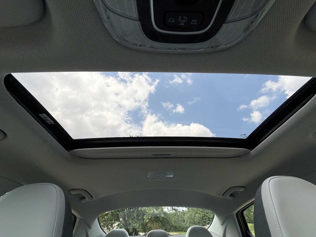 Thumbnail: 2024 Hyundai Elantra - 25