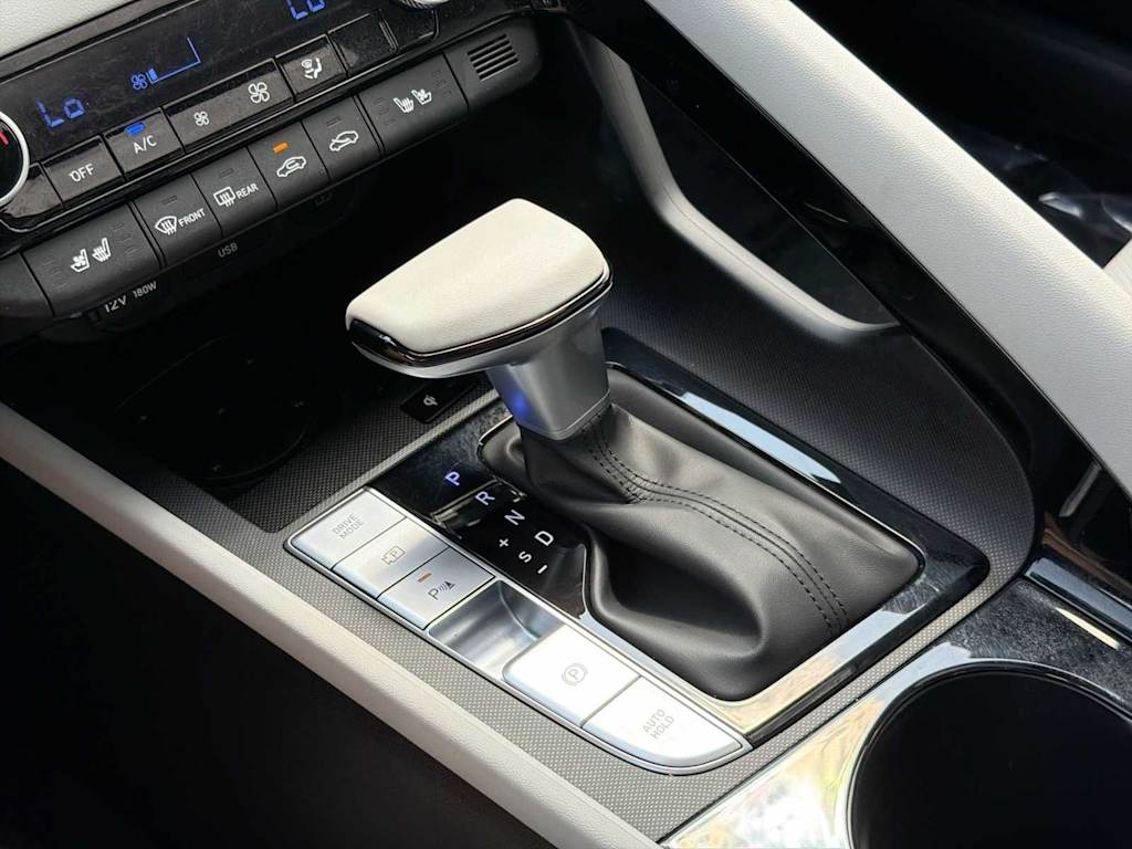 Thumbnail: 2024 Hyundai Elantra - 14