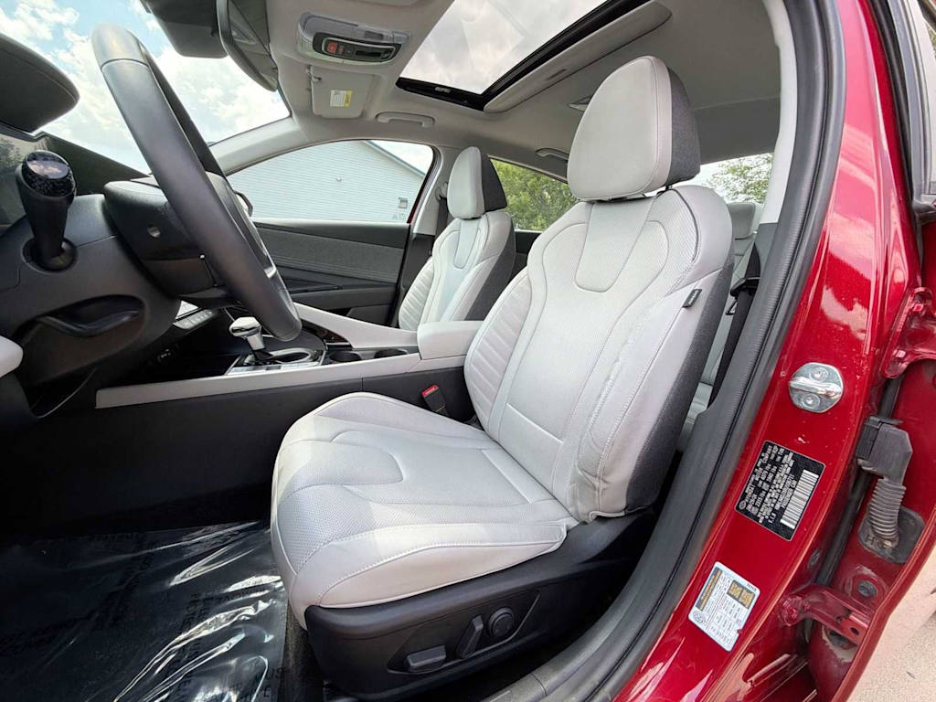Thumbnail: 2024 Hyundai Elantra - 9