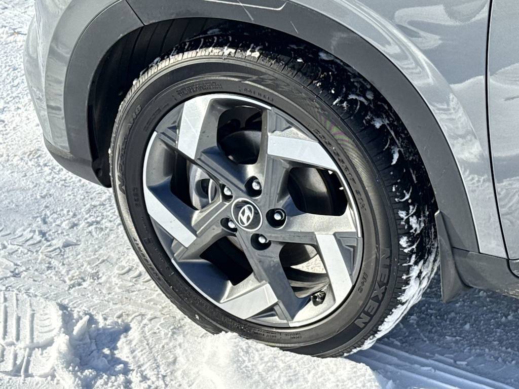 Thumbnail: 2022 Hyundai Venue - 8