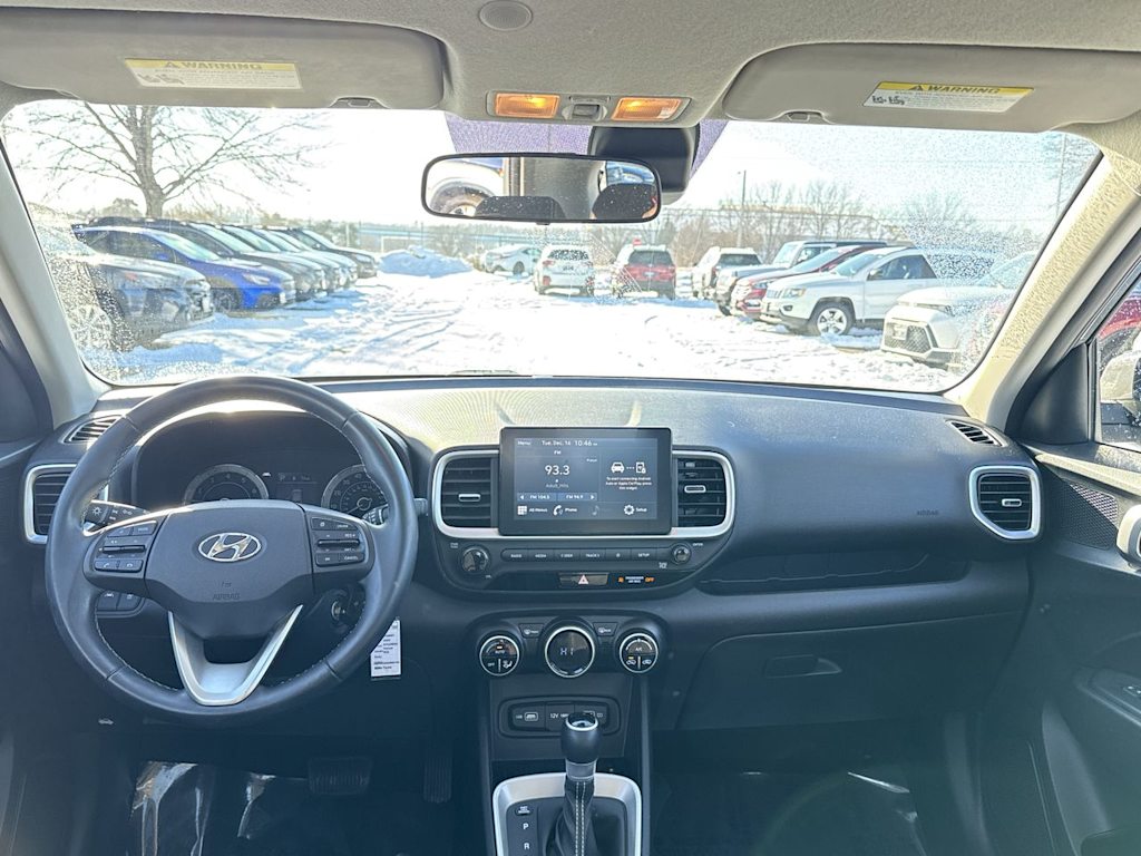 Thumbnail: 2022 Hyundai Venue - 10