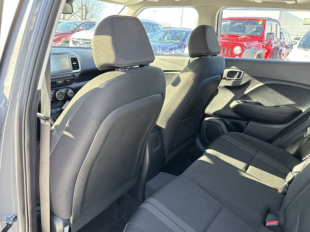 Thumbnail: 2022 Hyundai Venue - 13