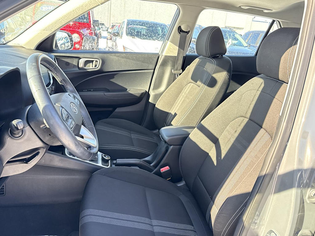 Thumbnail: 2022 Hyundai Venue - 11