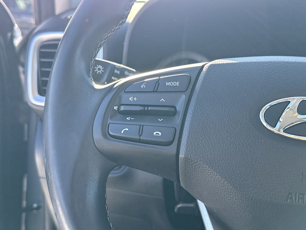 Thumbnail: 2022 Hyundai Venue - 27