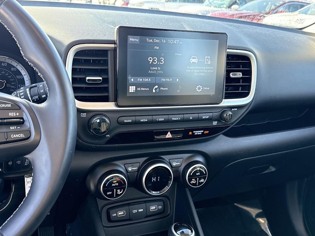 Thumbnail: 2022 Hyundai Venue - 15