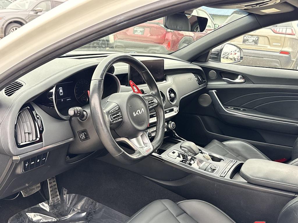 Thumbnail: 2022 Kia Stinger - 2