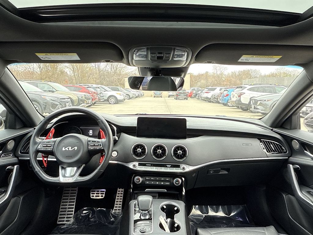 Thumbnail: 2022 Kia Stinger - 8