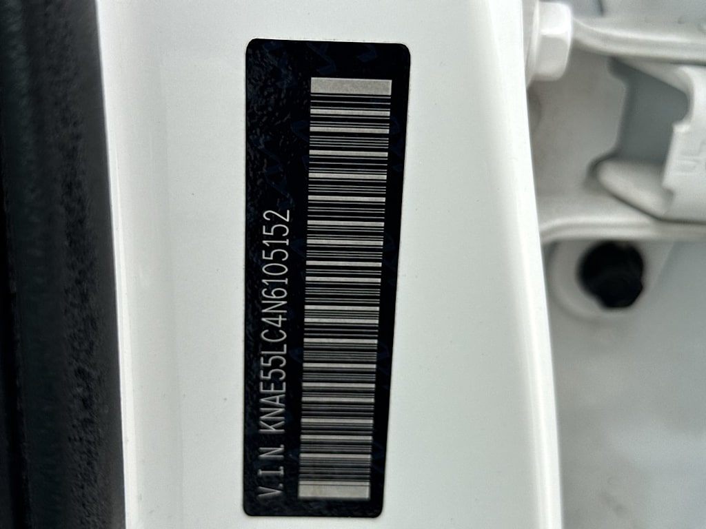 Thumbnail: 2022 Kia Stinger - 18