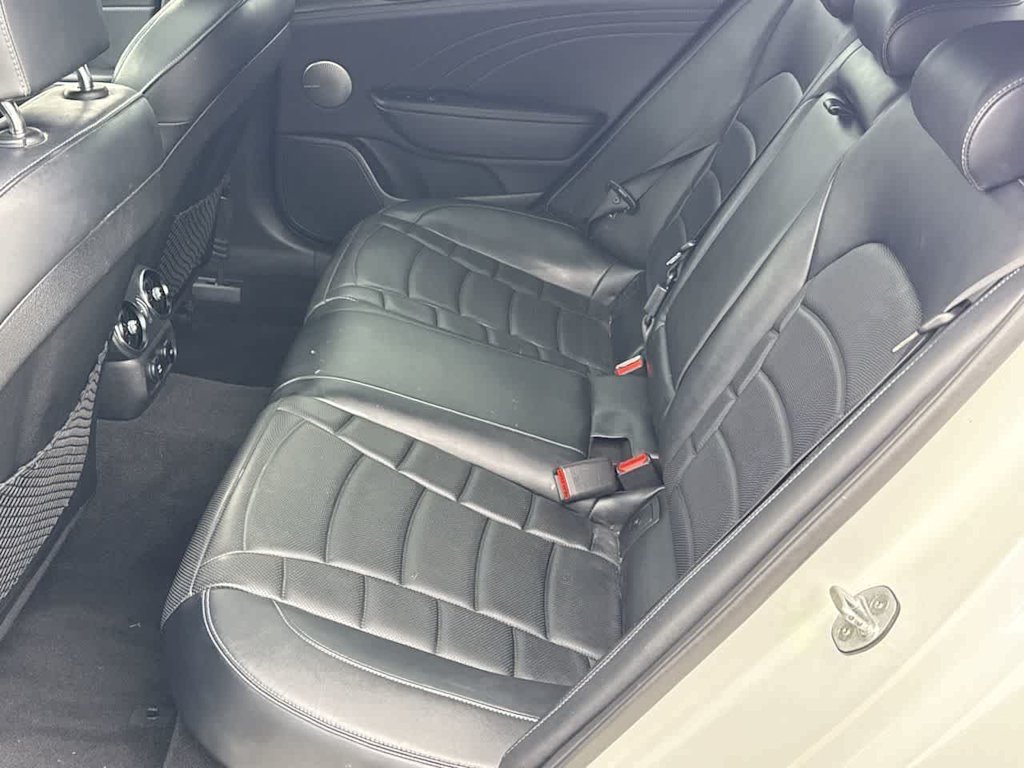 Thumbnail: 2022 Kia Stinger - 12