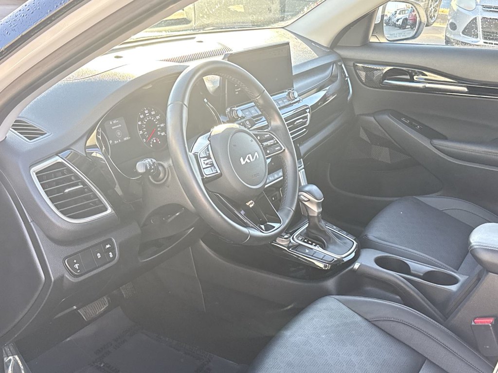 Thumbnail: 2023 Kia Seltos - 2